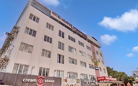 Udayee International Hotel